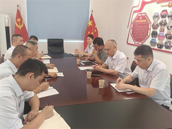 公司領(lǐng)導(dǎo)調(diào)研指導(dǎo)鼎信公司、藍(lán)盾駕校工作
