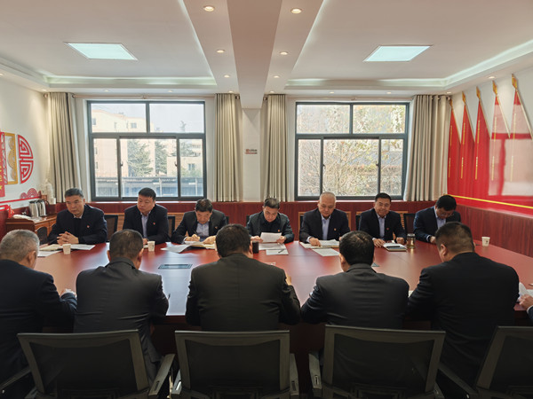 黨建引領(lǐng)明方向 述職評議促擔當